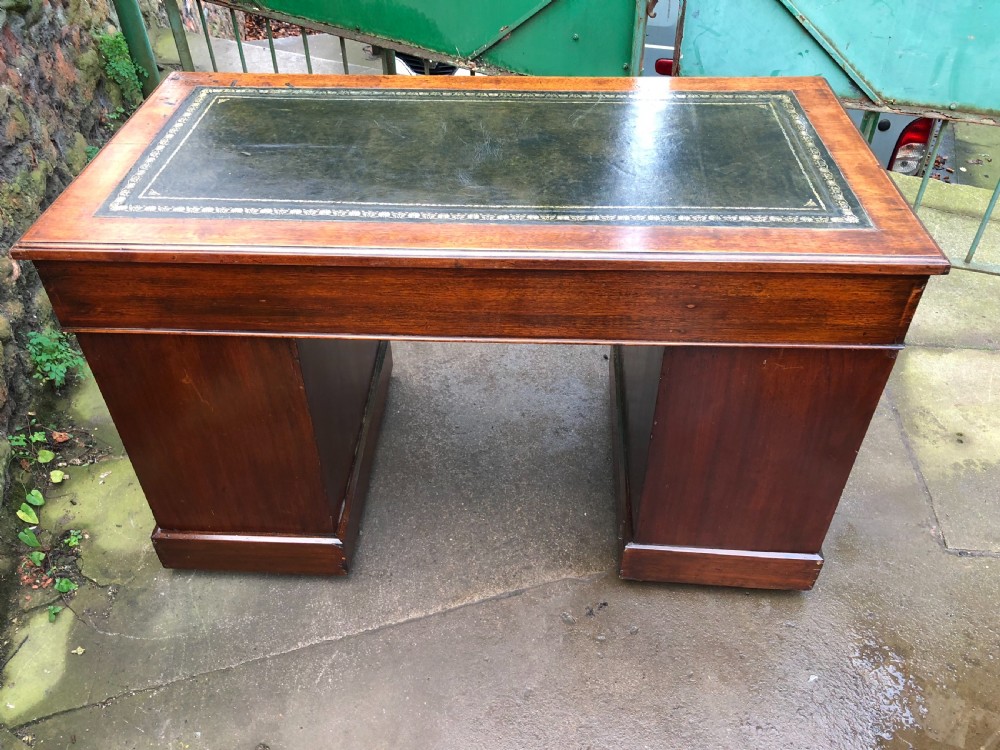 C19th Walnut pedestal  desk  View VII