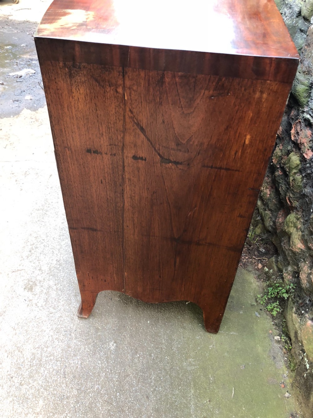 Georgian bow fronted chest of drawers  View VII