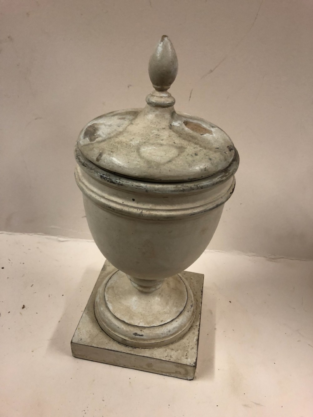 Edwardian Turned wooden urn and cover 