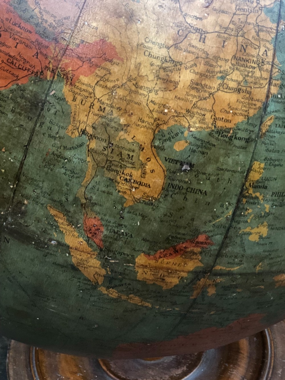 Large 20 inch Phillips atlas globe on wooden stand View V