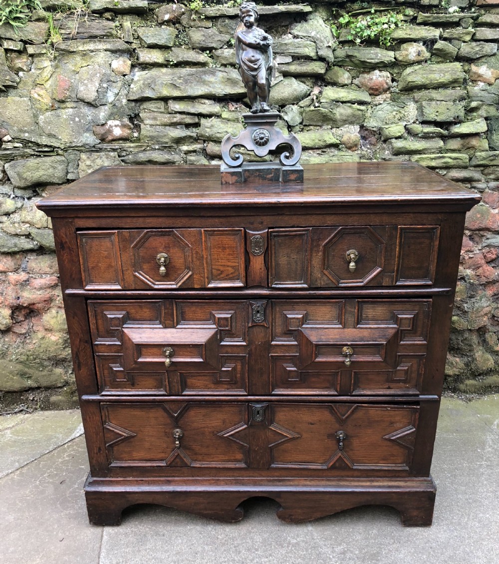 C17th oak block fronted chest of drawers