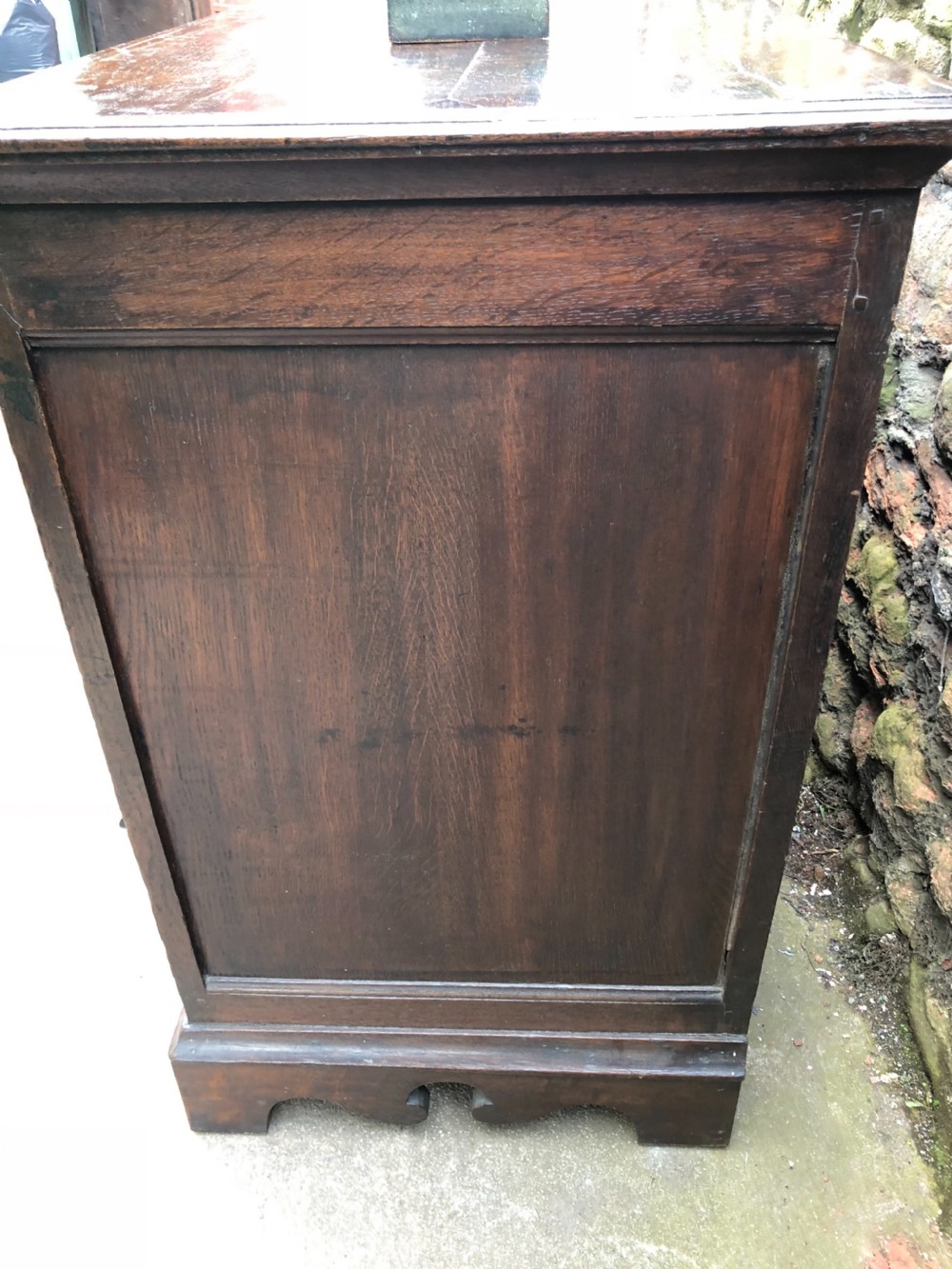 C17th oak block fronted chest of drawers View VI