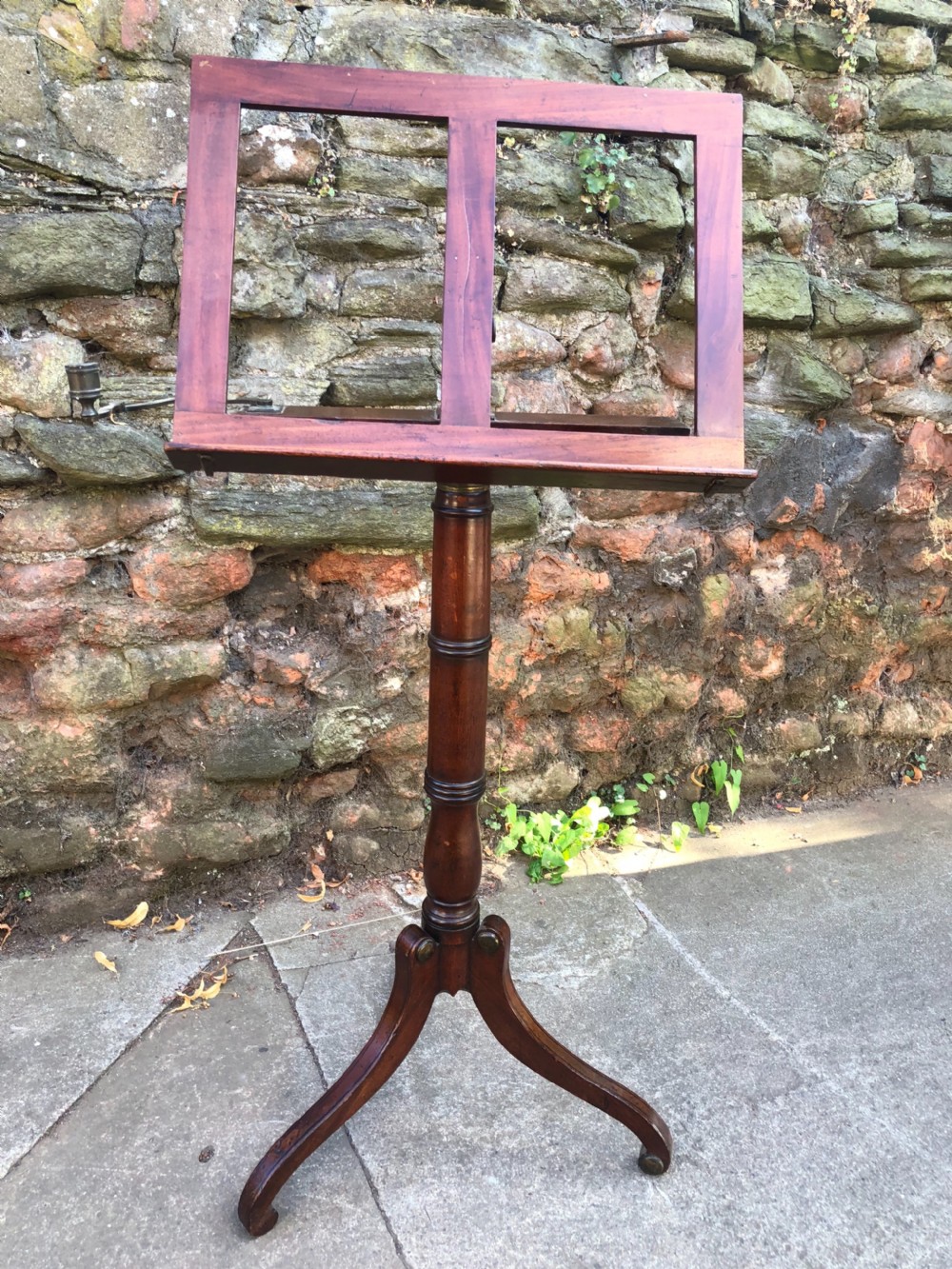 Regency adjustable music stand  View IV