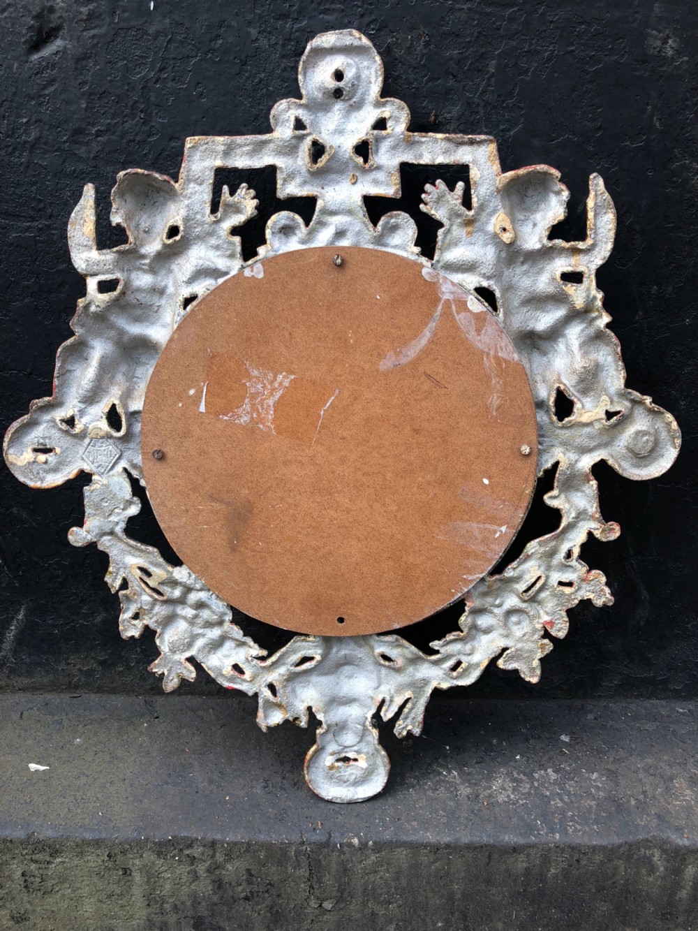 Cast iron wall mirror View IV