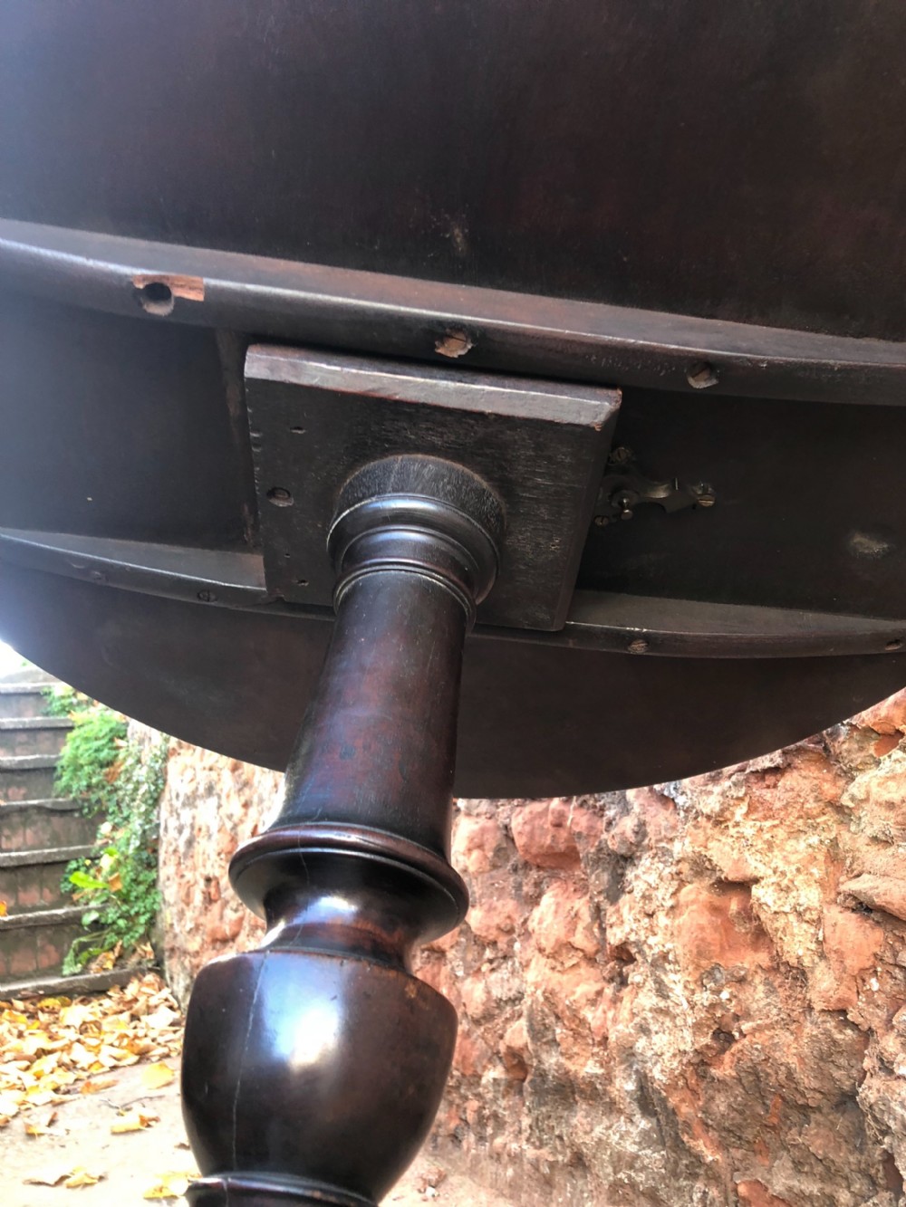 C18th Georgian mahogany tripod table View VII