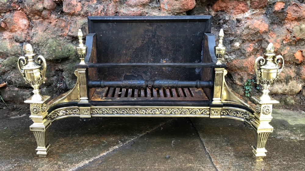 Edwardian fire grate in steel and brass and cast iron 