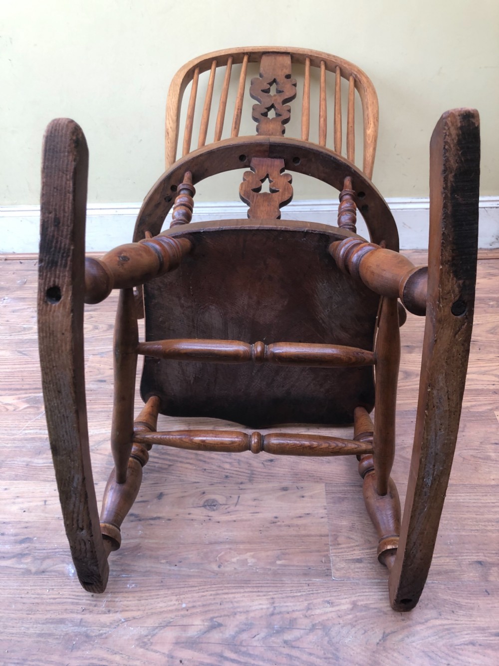 C19th broad arm Windsor rocking chair  View VII