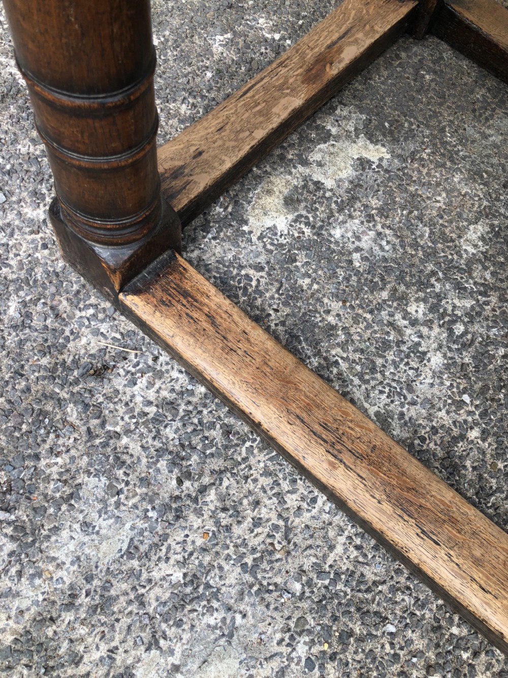 Oak kitchen table with gun barrel turnings  View VIII