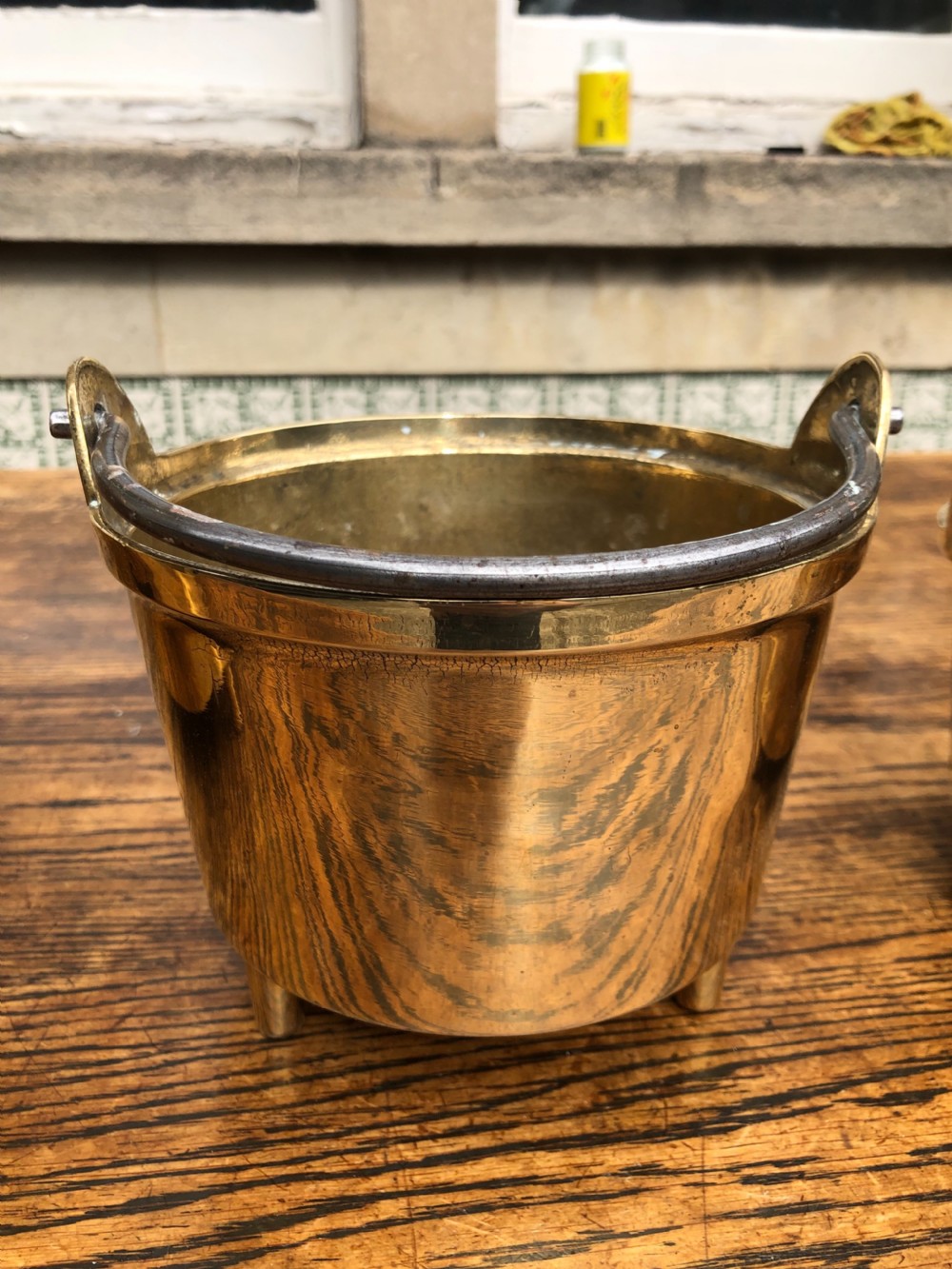 C19th graduating set of 5 brass cooking pans with feet  View VI
