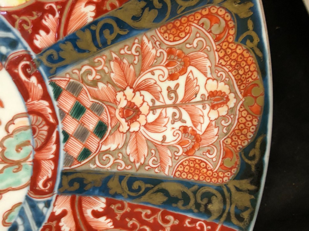 C19th pair of Japanese Imari chargers  View VII