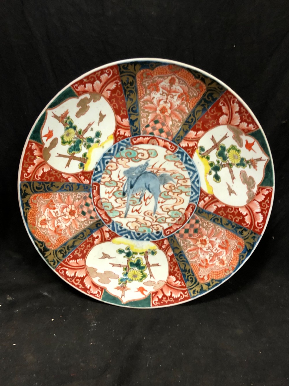 C19th pair of Japanese Imari chargers  View VIII