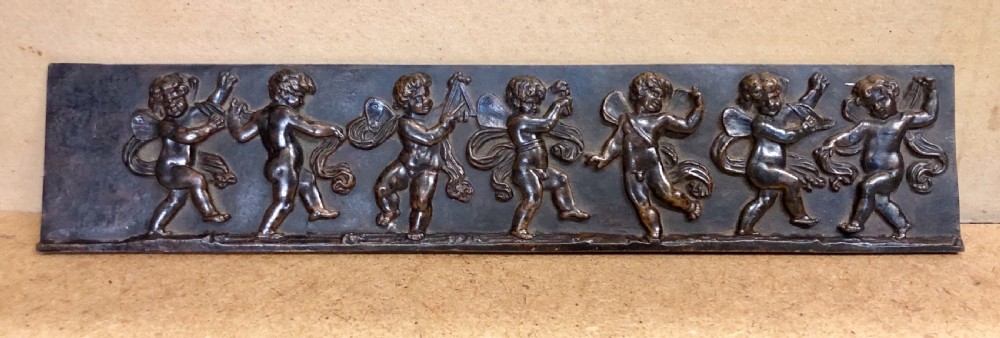 C18th cast bronze plaque of bacchalian cherubs  View X