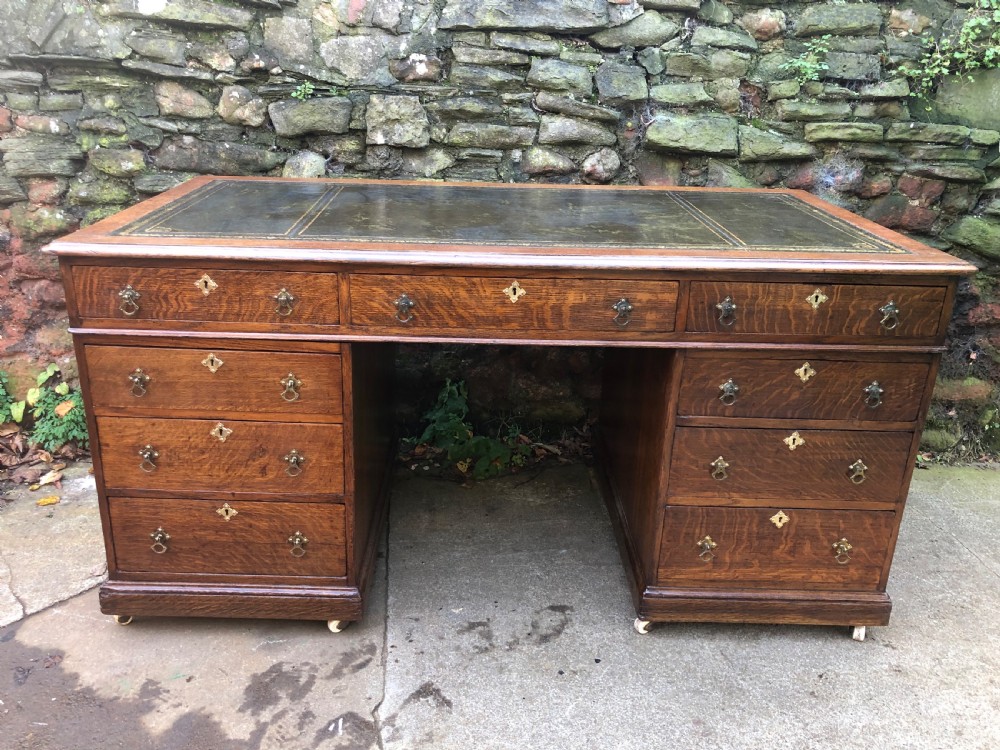 C19th Large oak pedestal desk 