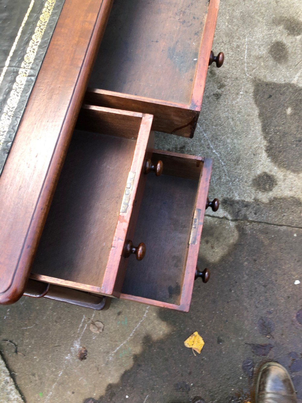 C19th mahogany pedestal desk  View VIII