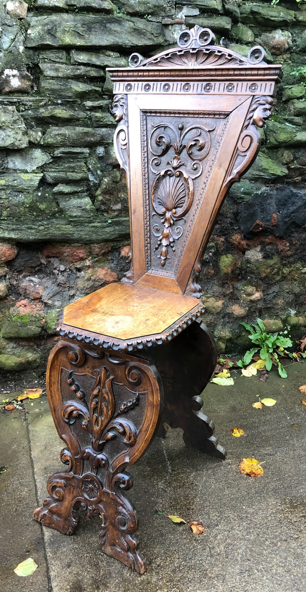 C17th Italian scabello carved chair 