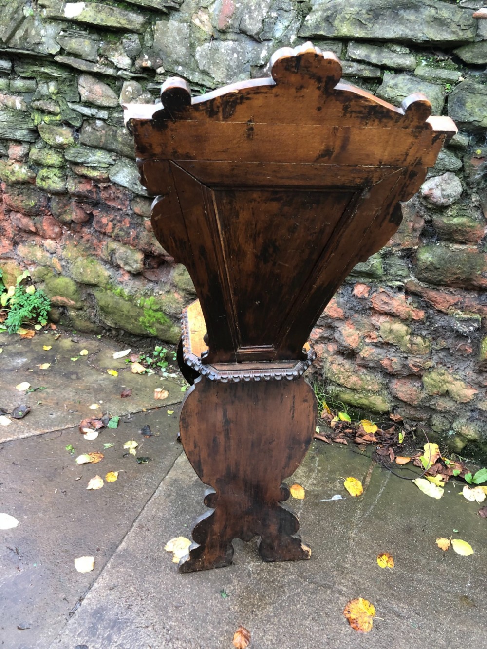 C17th Italian scabello carved chair  View IX
