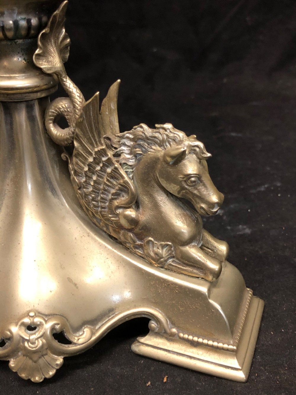 Edwardian plated table lamp with hippocampus to the base View IV