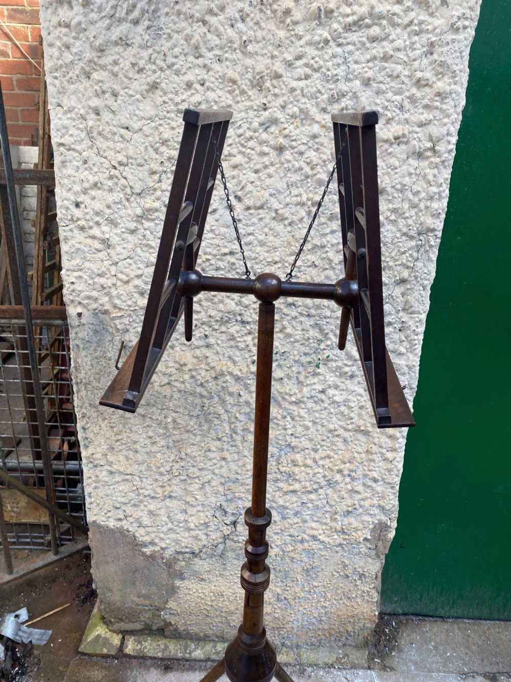 Wheeldoms patent adjustable duet music stand  View VI