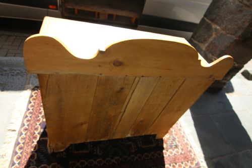 GOOD 19TH CENTURY 4 DRAWER PINE CHEST OF DRAWERS WITH GALLERY BACK - ADDITIONAL PHOTO 5