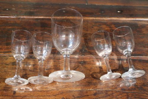 A COLLECTION OF 5 19TH CENTURY HAND BLOWN GLASSES - ADDITIONAL PHOTO 8