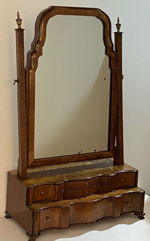 fig 1. George III Walnut Vanity Mirror