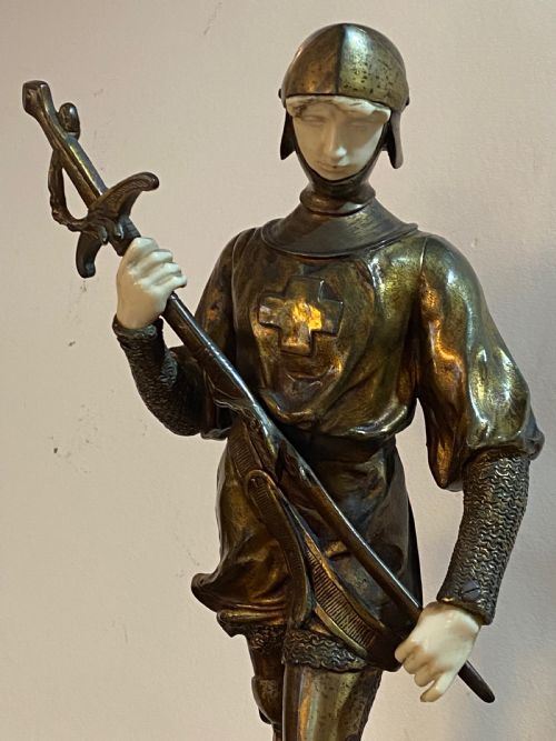 fig 1. Bronze by Antoine Bofill depicting Jeanne d'Arc