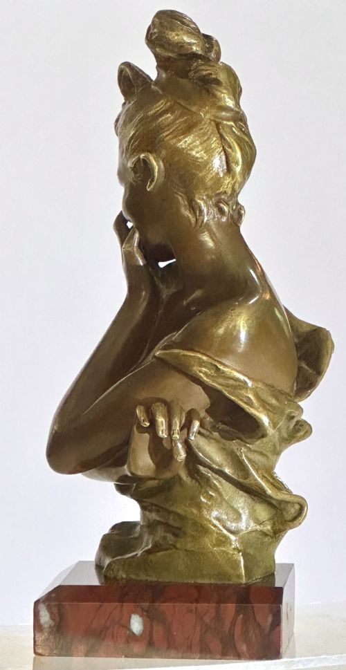 BRONZE OF GIGGLING GIRL BY GEORGES VAN DER STRAETEN 18561928 - ADDITIONAL PHOTO 1