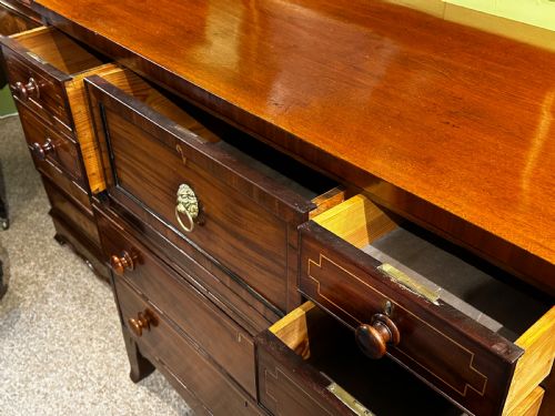 REGENCY SCOTCH CHEST IN MAHOGANY - ADDITIONAL PHOTO 9