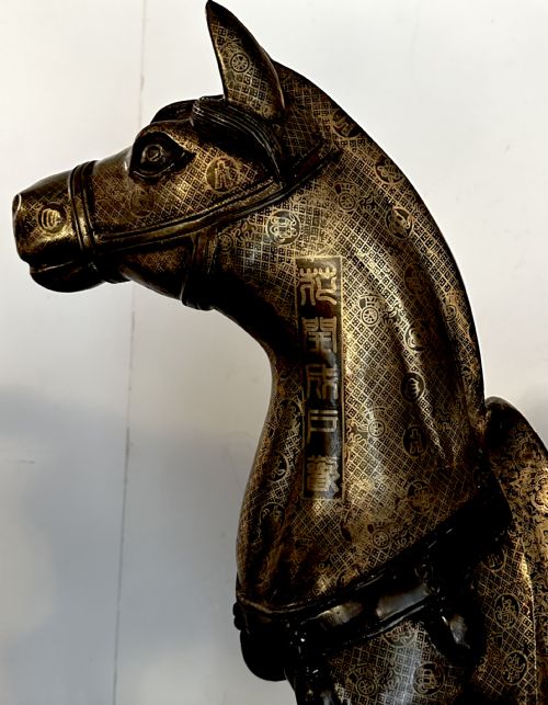 PAIR OF LARGE CHINESE BRONZE HORSES - ADDITIONAL PHOTO 4