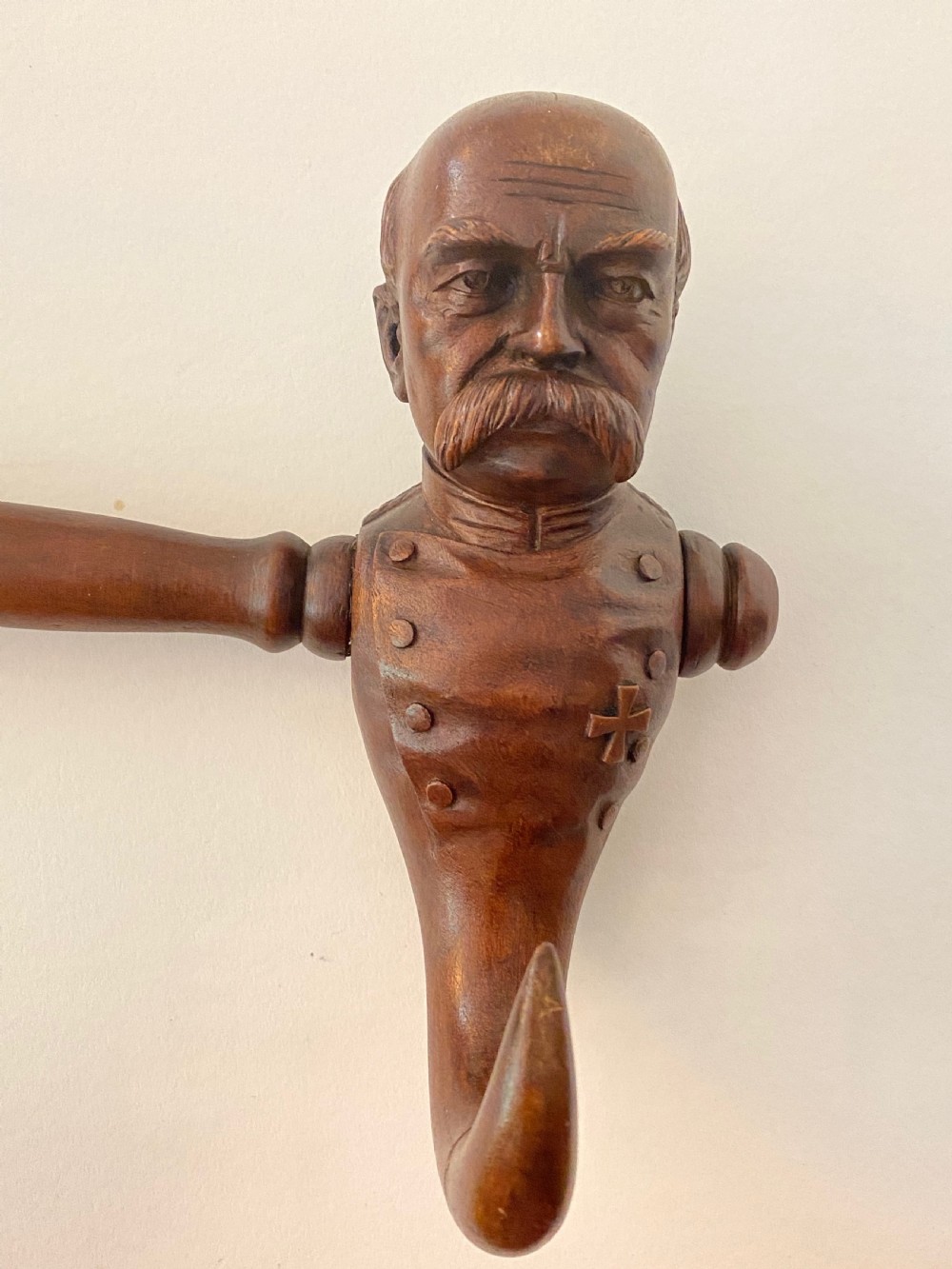 19th Century Kaiser Wilhelm and Otto Von Bismark Black Forest Coat Hook View IV