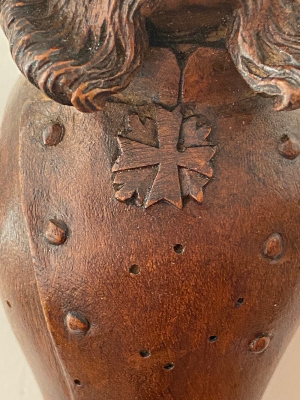 19th Century Kaiser Wilhelm and Otto Von Bismark Black Forest Coat Hook View XI