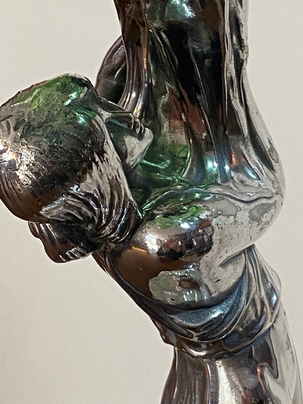 Art Nouveau Centre Piece View V