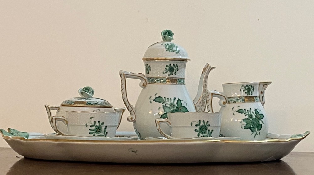 Harend Porcelain Coffee Service View III