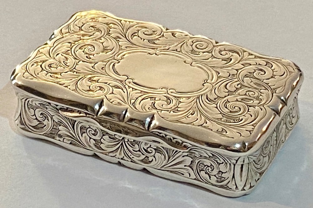 Nathaniel Mills Silver Snuff Box. Birmingham 1847.