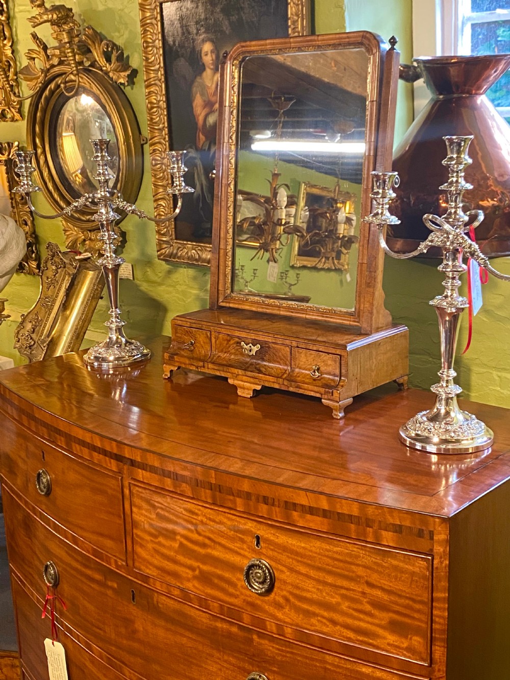 Early 18th Century Walnut Dressing table Mirror View IX