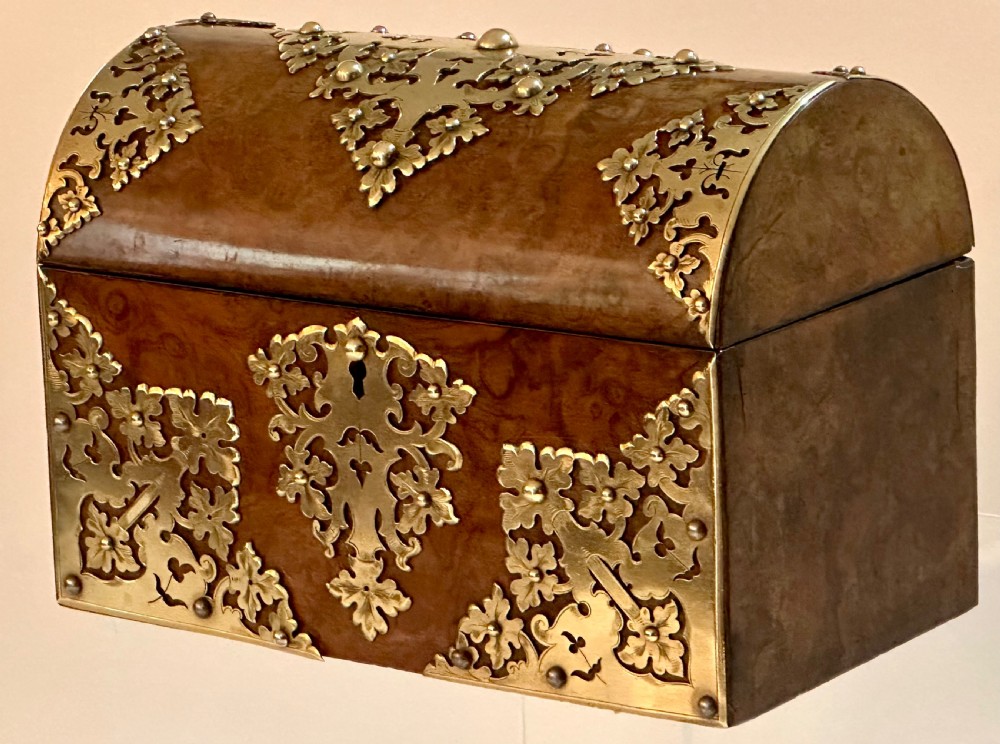 Casket in Burr Walnut View II