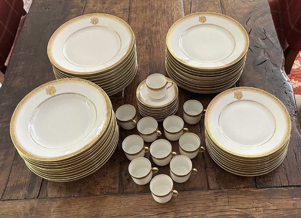 Limoges Porcelaine Gilded Dinner Service