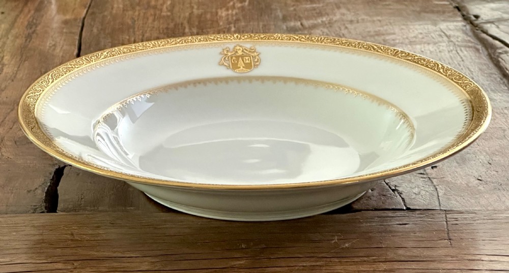 Limoges Porcelaine Gilded Dinner Service View V