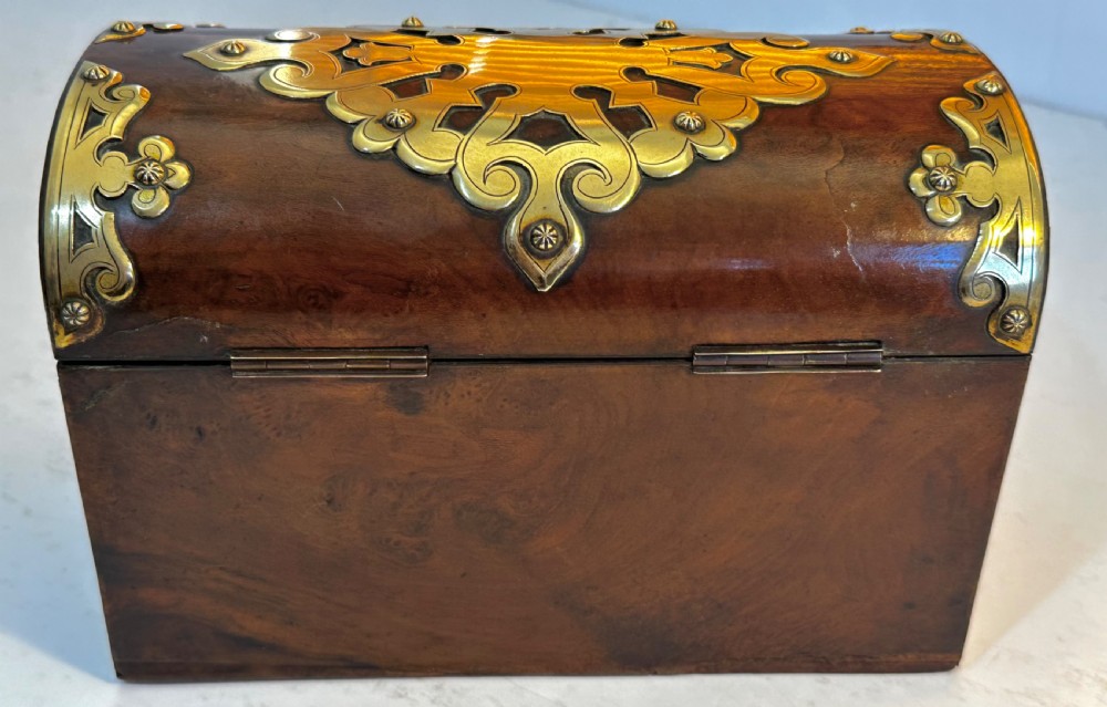 Tea Caddy in Walnut  View VIII