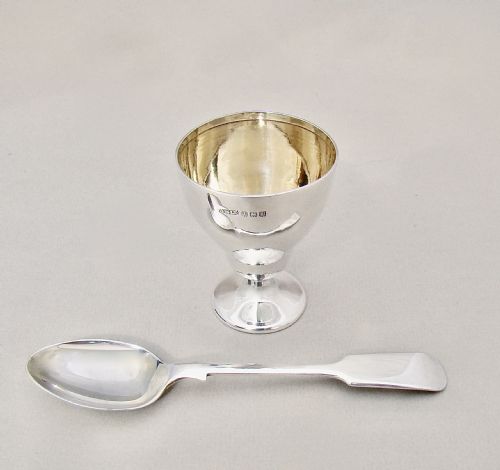 fig 2. CASED SILVER CHRISTENING SET WITH EGG CUP & SPOON BY HENRY WILLIAMSON LTD, BIRMINGHAM 1911