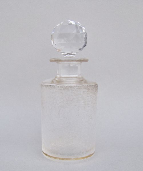 fig 2. FRENCH BACCARAT CRYSTAL ETCHED GLASS SCENT BOTTLE, CIRCA 1900