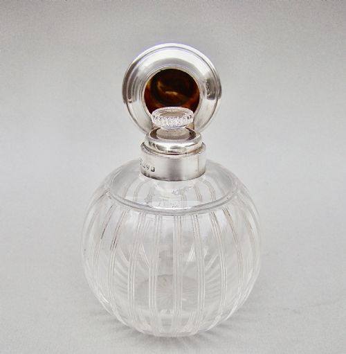 fig 3. EXQUISITE GEORGE V SILVER & PIQUE TORTOISESHELL SCENT BOTTLE BY MAPPIN & WEBB, CHESTER 1914
