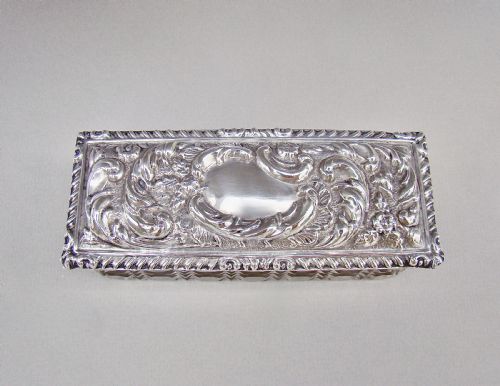 fig 2. EDWARDIAN SILVER DRESSING TABLE JAR BY THOMAS HAYES, BIRMINGHAM 1903

