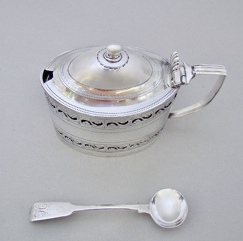 fig 3. ELEGANT GEORGIAN SILVER MUSTARD POT BY CRISPIN FULLER, LONDON 1801