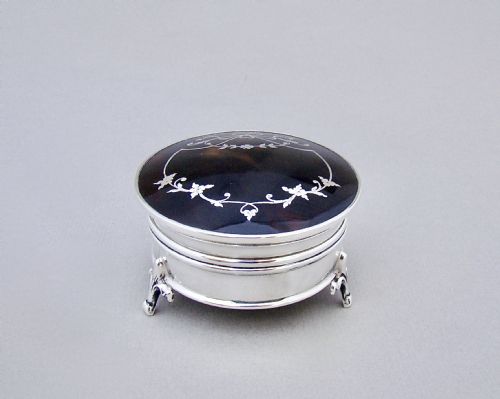 fig 1. DELIGHTFUL SILVER & TORTOISESHELL TRINKET BOX BY MAPPIN &WEBB, BIRMINGHAM 1922