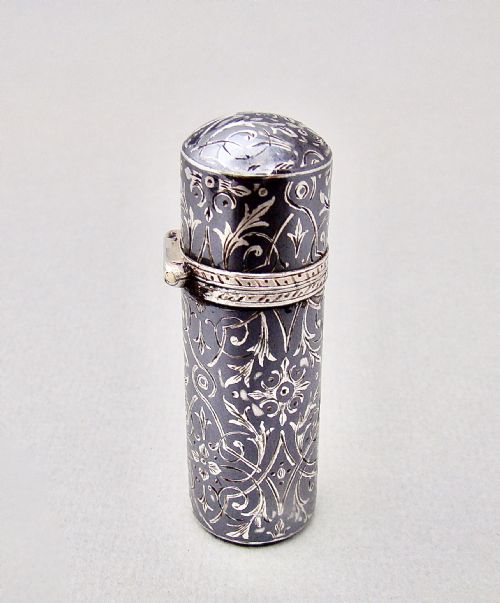 fig 3. VERY RARE FRENCH PALAIS ROYAL NIELLO SILVER CASED SCENT BOTTLE, CIRCA 1870
