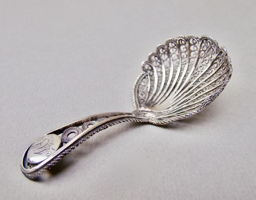 fig 2. FINE GEORGIAN SILVER FILIGREE CADDY SPOON, CIRCA 1800