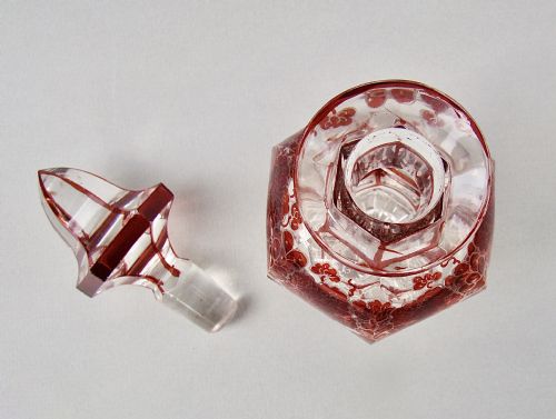 fig 2. STUNNING VICTORIAN BOHEMIAN RUBY GLASS SCENT BOTTLE , CIRCA 1890