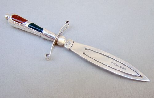 fig 2. RARE SILVER & SCOTTISH AGATE SWORD SHAPED BOOKMARK BY WILLIAM HENRY COLLINS, BIRMINGHAM 1937