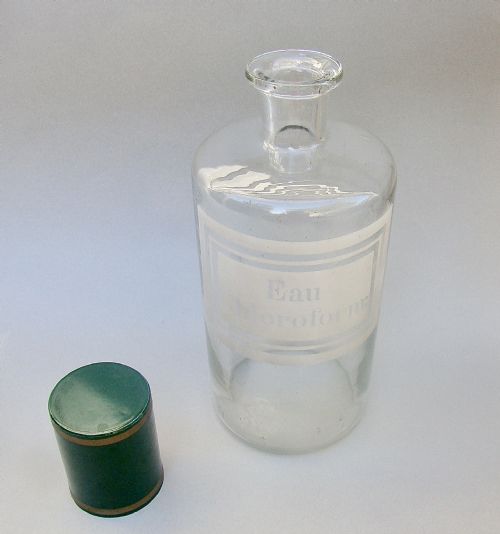 fig 1. UNUSUAL 19TH CENTURY FRENCH ETCHED CLEAR GLASS APOTHECARY JAR, CIRCA 1890